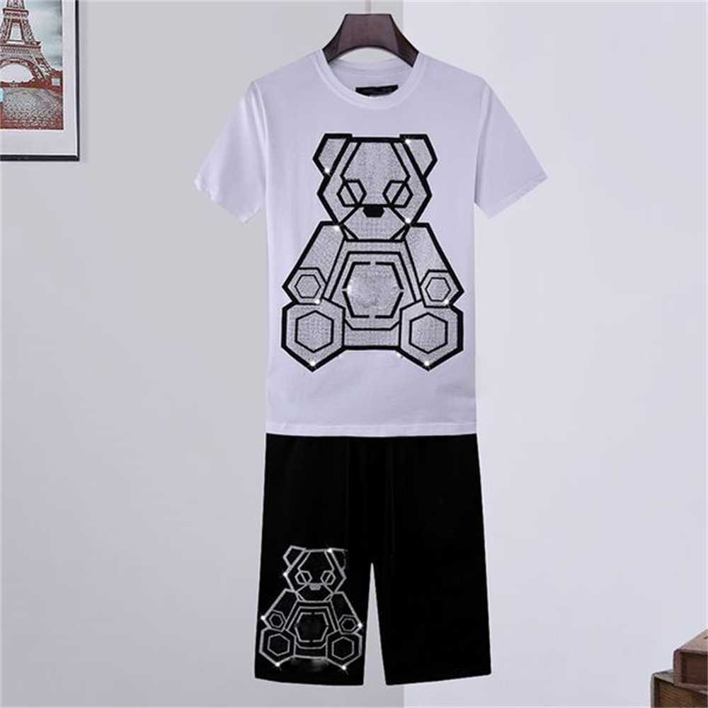 crystal Skull designer T Shirts pants Piece Sets Mens Summer Tracksuits Casual Punk Solid Tshirt print letter dollar tops Tee Skateboard clothing Bear sh EZN2
crystal Skull designer T Shirts pants Piece Sets Mens Summer Tracksuits Casual Punk Solid Tshirt print letter dollar tops Tee Skateboard clothing Bear sh EZN2