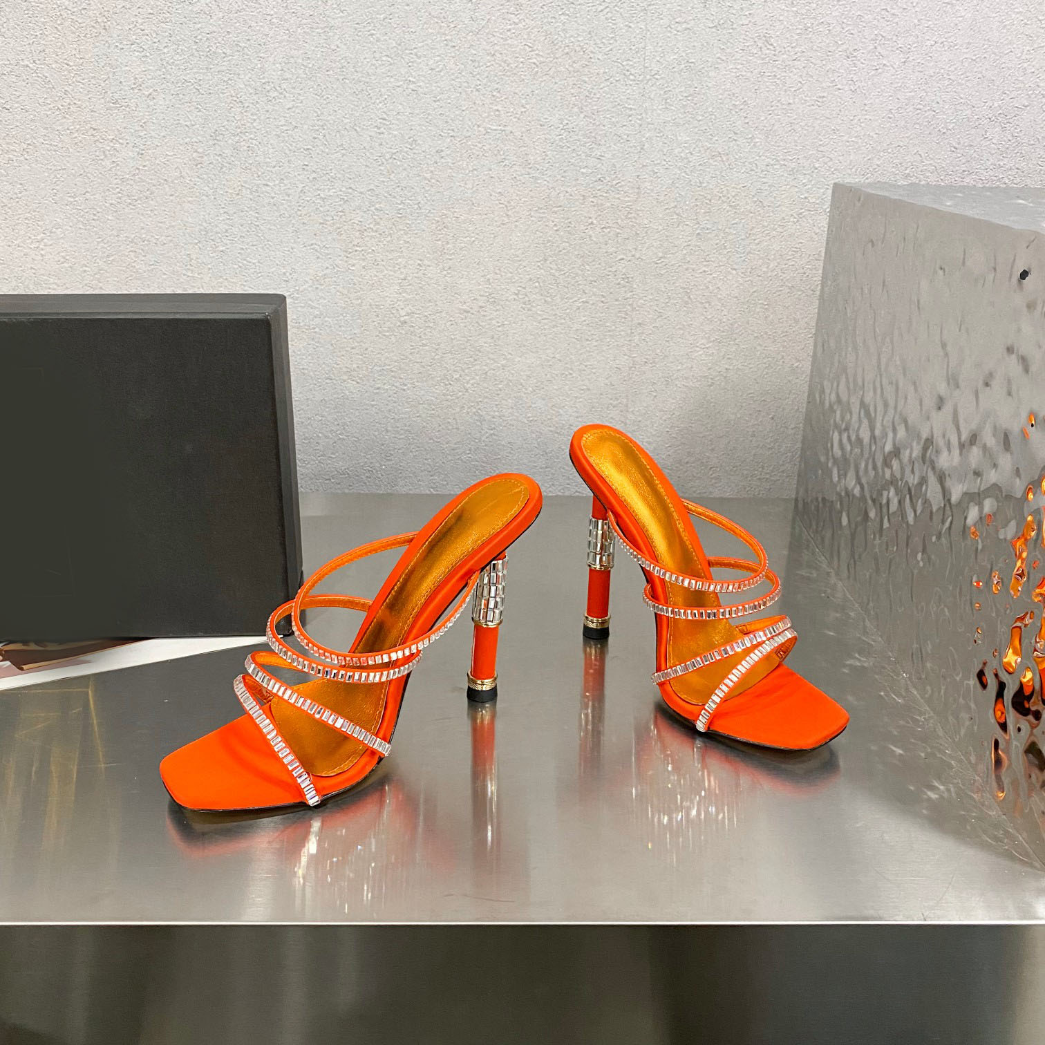 Square head flash drill decorative high heels catwalk sandals 105mm Heel height Pointed head and open toe shoes for women High Heels Factory Shoes with box, Orange
Square head flash drill decorative high heels catwalk sandals 105mm Heel height Pointed head and open toe shoes for women High Heels Factory Shoes with box, Orange