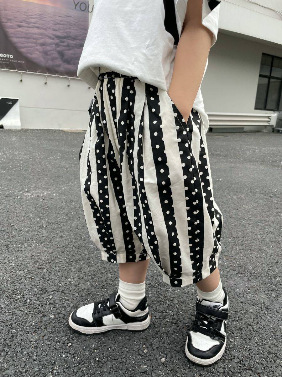 New Design Children's Shorts Summer Boys' Clothing Striped Capris Outdoor Casual Style British Style Elastic Waist Black and Green Baby 2 to 14 Years Old
New Design Children's Shorts Summer Boys' Clothing Striped Capris Outdoor Casual Style British Style Elastic Waist Black and Green Baby 2 to 14 Years Old