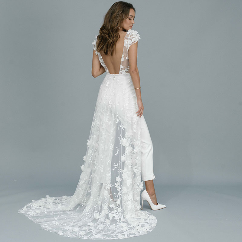 2023 Wedding Jumpsuit Dress Long Train 3D Floral Applique Backless Bridal Party Gowns Pants Suit Illusion Cap Sleeves Vestidos De Novia