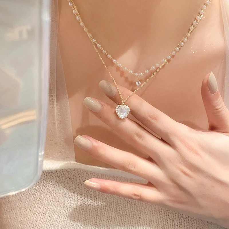 Pendant Necklaces Fashion Cute Love Heart Shaped Pendant Necklace Pearl Chain Shiny Women Aesthetic Jewelry Choker Wedding Party Jewelry Gift 231201