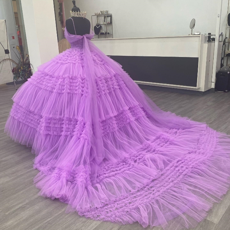 Lavender Ruffles Quinceanera Dress Spaghett Straps with Beads Tull Sleeveless Sweep Train Ball Gown Sweet 16 Dresses vestidos de 15