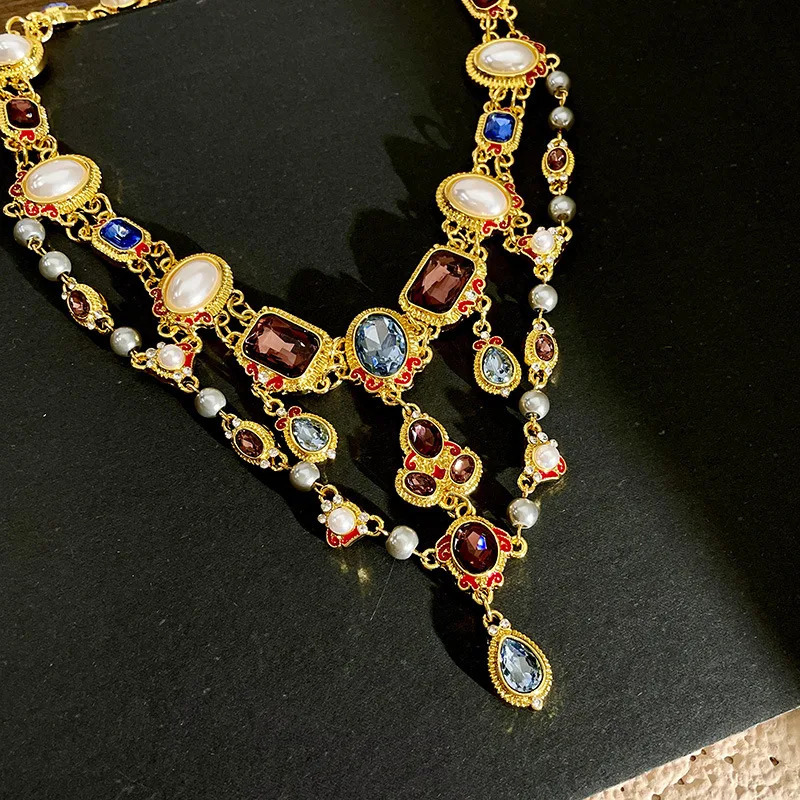 Chokers Medieval temperament pearl crystal flash diamond tassel clavicle chain antique banquet colored gem necklace woman 231201