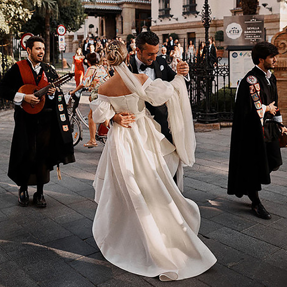 Two Pieces 3D Flower Wedding Dresses 2024 Off the Shoulder Short Sleeve Bridal Gown with Detachable Train Organza A Line Wedding Gowns