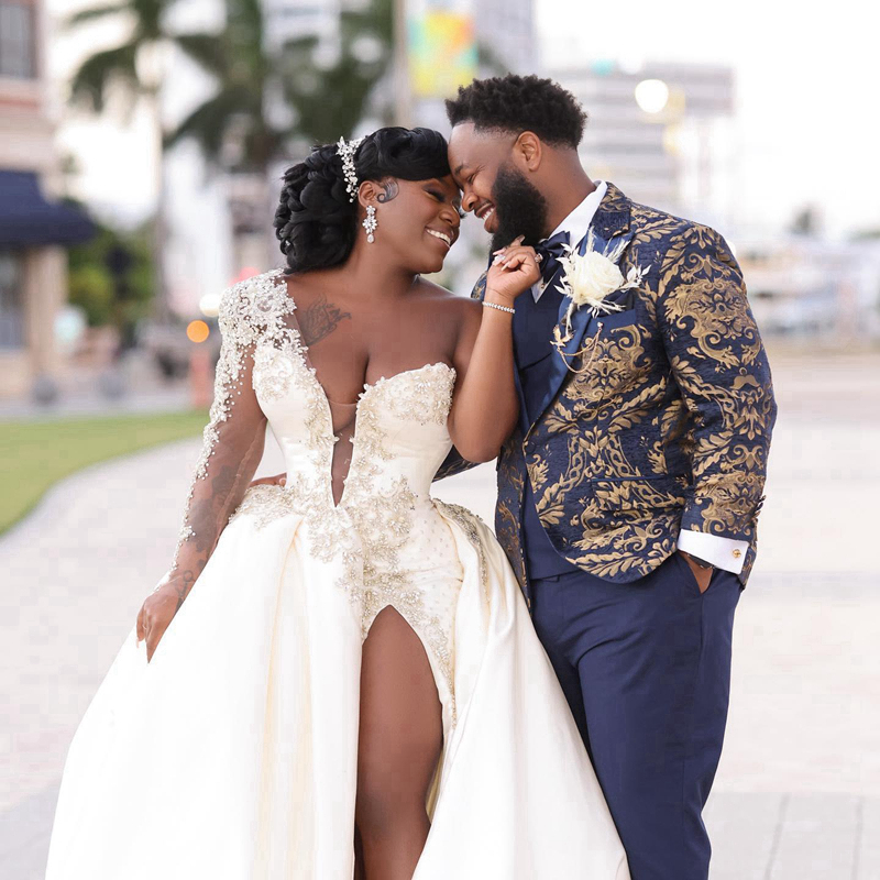 Nigeria African Wedding For Bride Plus Size One Shoulder Long Sleeves Side Split Marriage Dress Black Women Appliqued Lace Bridal Gowns