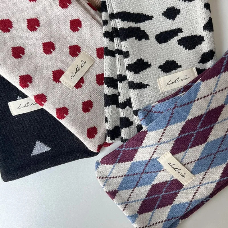 Scarves Wraps HoneyCherry Baby Retro Autumn and Winter Warm Knitted Scarf Children's Fashion Plaid Knitted Scarf Baby Scarf 231202