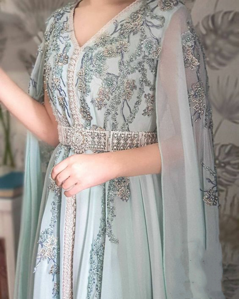 Elegant Moroccan Kaftan Chiffon Evening Dresses With Beaded Lace Appliques Cape Sleeves V-Neck Arabic Dubai Formal Party Gowns Mother Prom Dress 2024