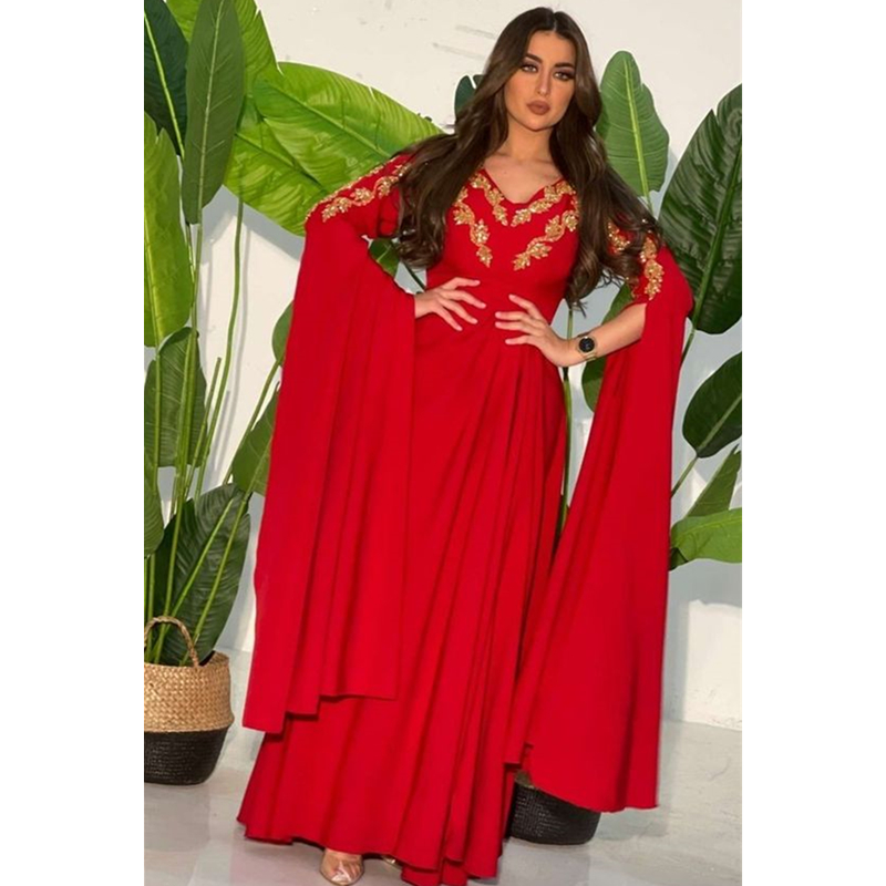 Elegant Arabic Long Sleeves Evening Dresses With Gold Lace Appliques V-Neck A Line Red Prom Dress For Women Caftan Dubai Special Occasion Gown 2024