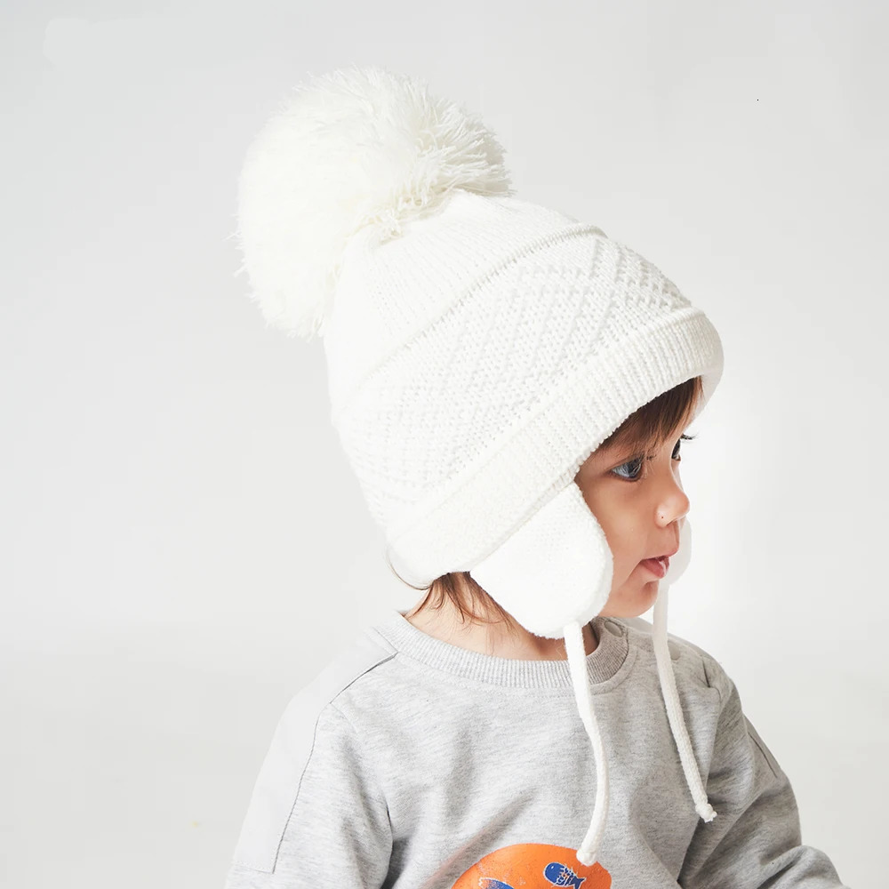 Caps Hats Winter Kids Hat Big Pompom Cartoon Cotton Knit Baby Beanie Hats for Boys and Girls with Fleece Lining Bomber Caps for Children 231202