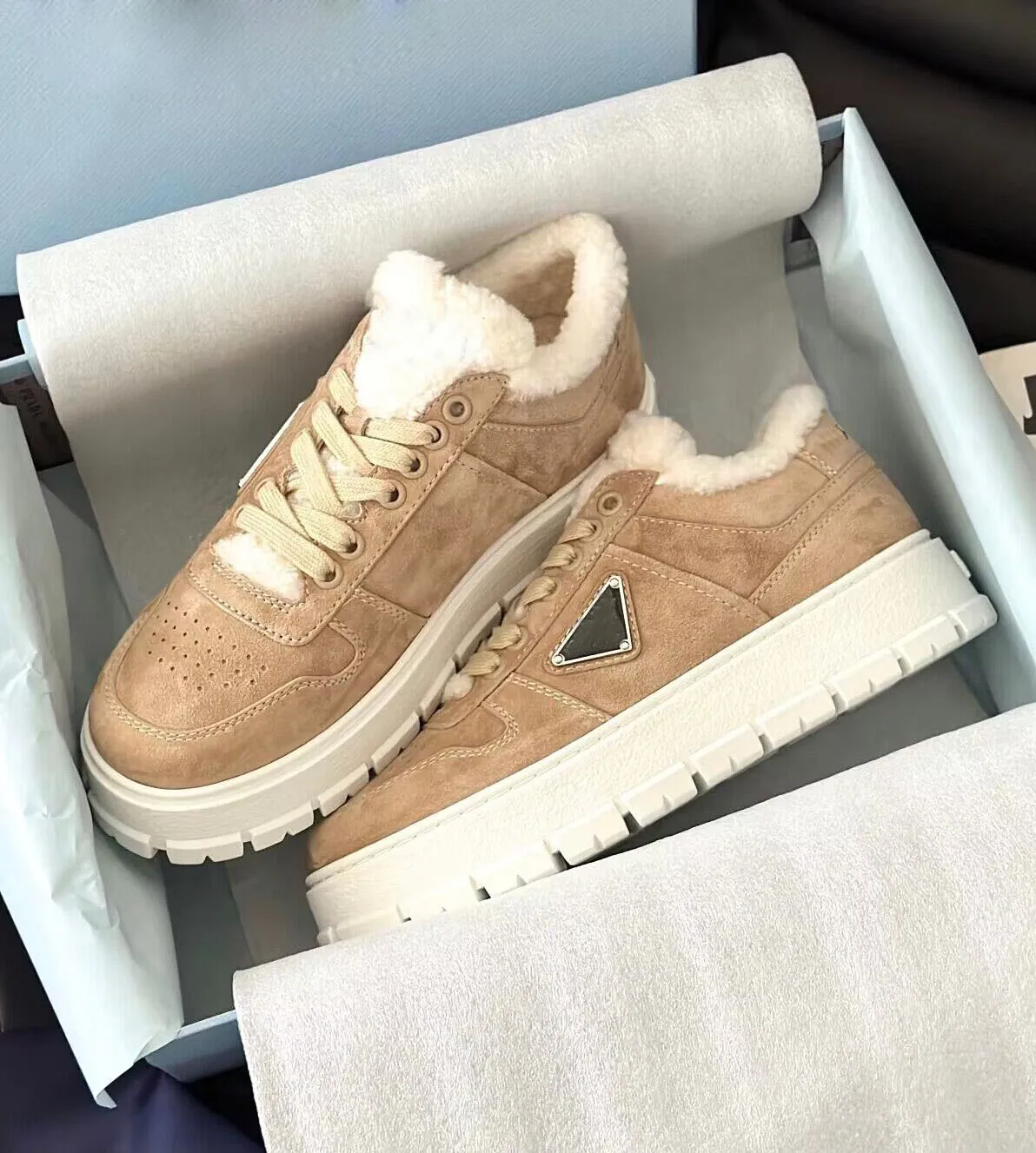 Warm Winter Women's Sporty Downtown Sneakers Shoes Re-Nylon Soft Shearling Suede Leather Trainers Lady Wholesale Discount Skateboard Walking Shoe With Box