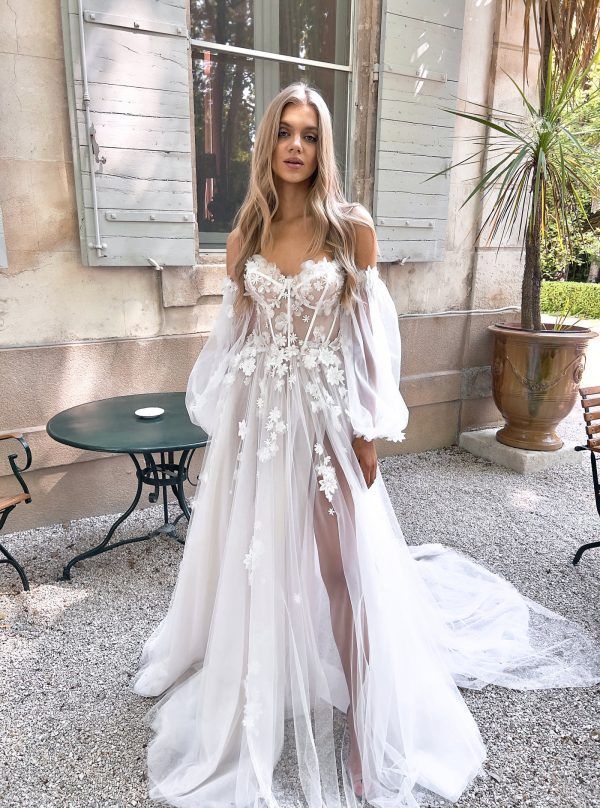 Boho A Line Dresses Appliques Puffy Sleeve Tulle Designer Bridal Gowns Sweep Train Wedding Dress 0515