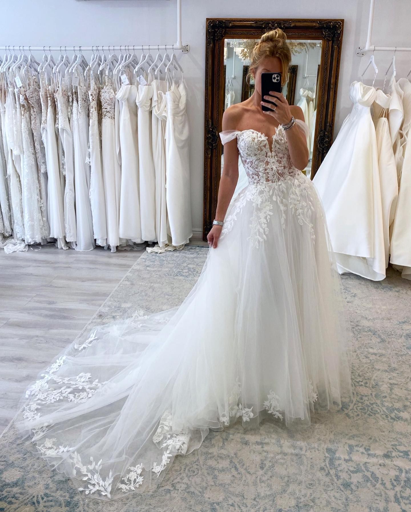 Lace A Boho E Dresses Off Shoulder Appliques Sweep Train Fashion Designer Wedding Bridal Gowns ppliques