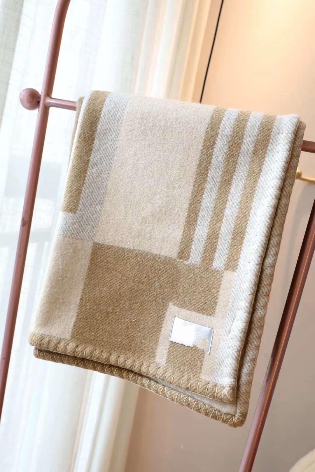 Designer cashmere blanket Thick Include Dust Bag Home Sofa H Camel Blanket Blankets TOP Selling Big Size 135*170cm 90%Wool 10%cashmere