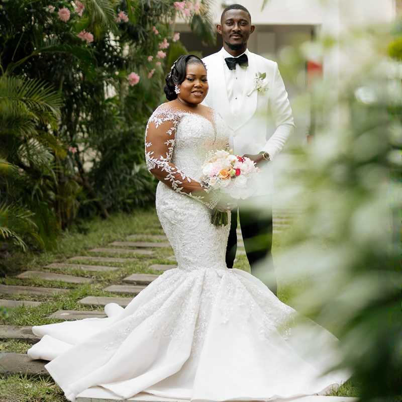 Nigeria Mermaid Wedding Dress for Bride Plus Size Long Sleeves Lace Rehinestones Bridal Gowns Elegant for Bride African Black Women Country Style Chap