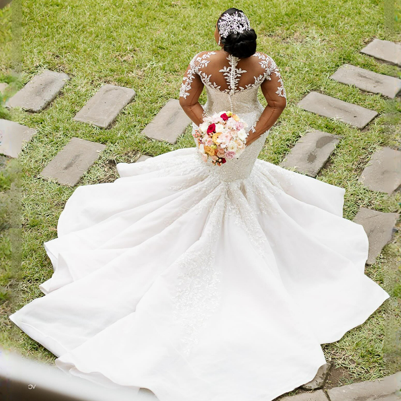 Nigeria Mermaid Wedding Dress for Bride Plus Size Long Sleeves Lace Rehinestones Bridal Gowns Elegant for Bride African Black Women Country Style Chap