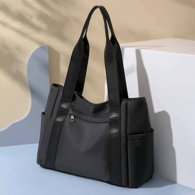 Evening Bags Large Capacity High Quality Tote Bag Nylon Zipper Shopping Bag Fashion Pure Color Women's Shoulder Bag Simple Travel Handbag 231205