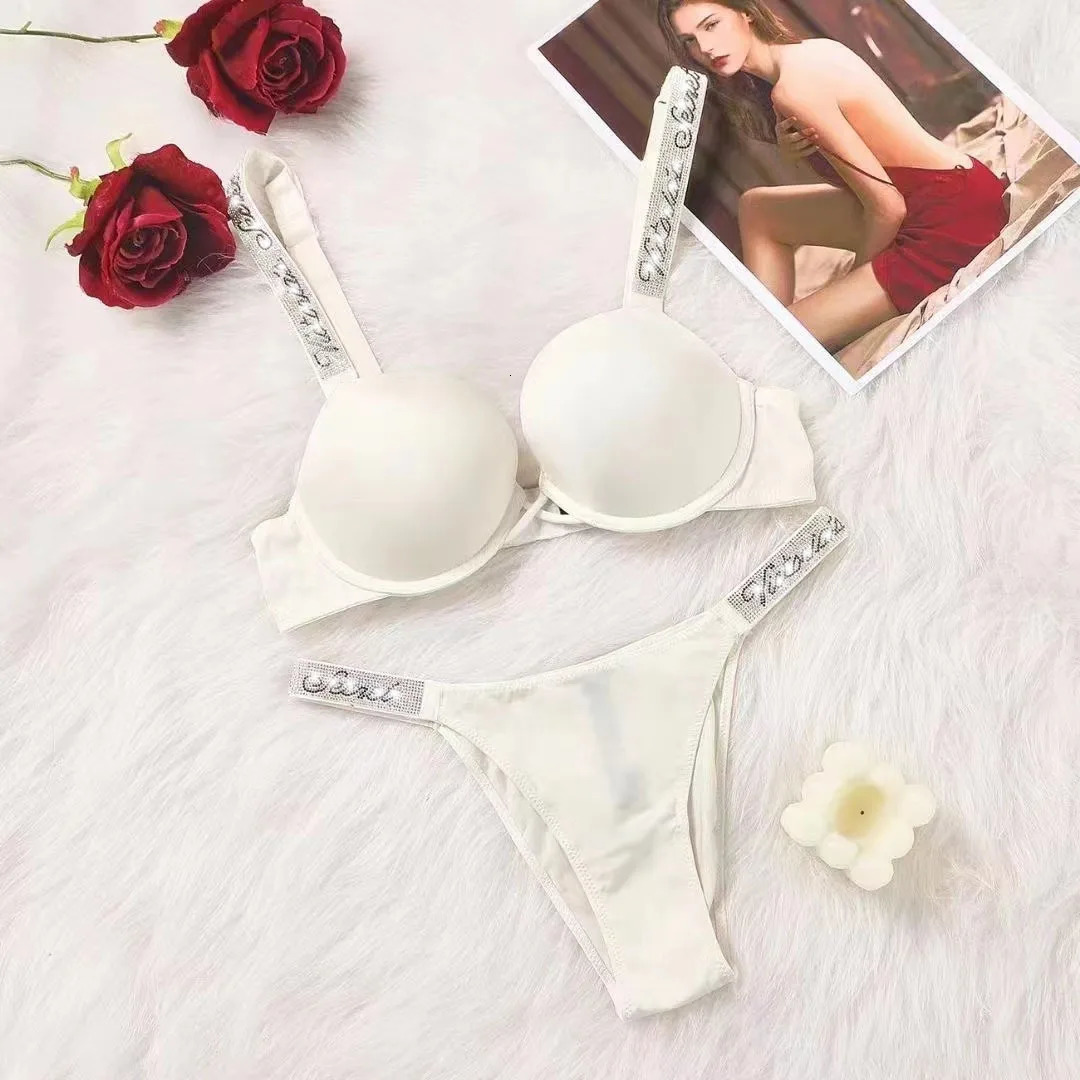 Sexy Set Water Diamond Women's Underwear Sexy Push Up Bra and Underwear 2-piece Set Comfortable Bra Adjustable Underwear Wholesale 231205