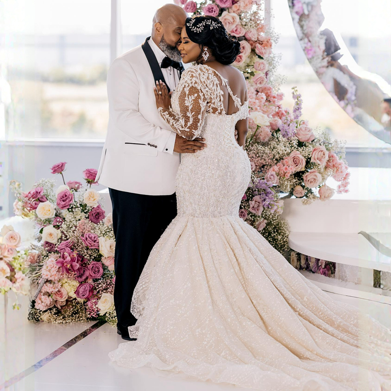 Luxurious Mermaid Wedding Dresses One Shoulder Long Sleeves Lace Sparkling Bridal Gowns Elegant for Bride African Black Women Country Style Chapel Dre