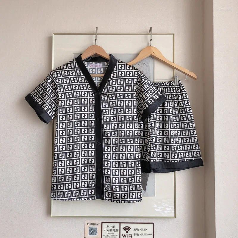 Women S Fashionable Casual Plaid Short V-neck Silk Pamas Women S Designer Shorts Set Women S Sexy And Beautiful Pajamas Home Wear