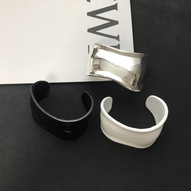 Mens Bangle Sterling Bangle Bracelets Twisted Bone Design Cuff Bracelet Sier Tone Wristband for Women Punk Style Party snap jewelry wholesale bracelets
