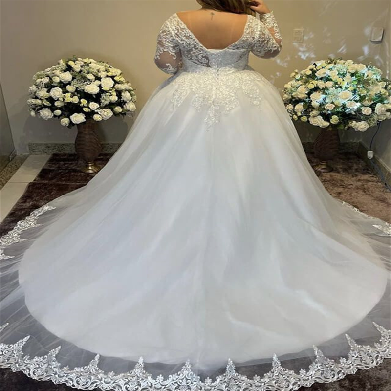 Curvy Plus Size Wedding Dress Ball Gown Appliques Lace Country Style Rustic Bride Dress Sexy Backless Corset Unique Church Sweep train Bridal Robe De 