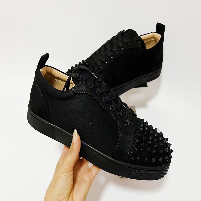Designer willow nail casual shoes Fashion fashion couple rhinestone red bottom black white high quality men's board shoes