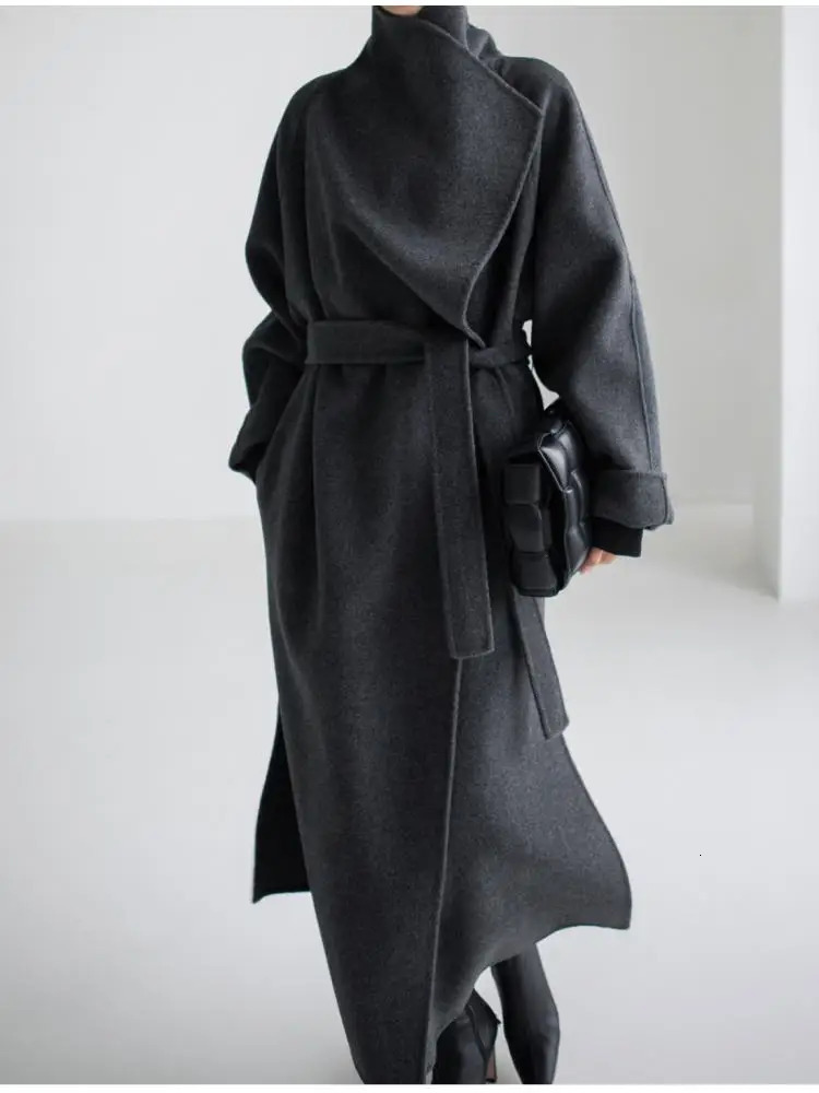 Women's Jackets Big TurnDown Collar Water Ripple Woolen Female 2023 AutumnWinter Loose Adjustable Waist Bathrobe Long Women Wool Coats 231205