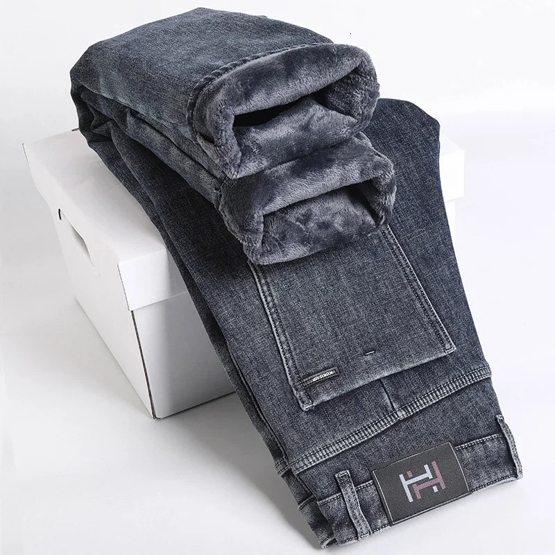 Womens Jeans Straight Elastic Fleece Mens Clothing Winter Thick Warm Casual Slim Fashion Male Retro Denim Trousers 231206