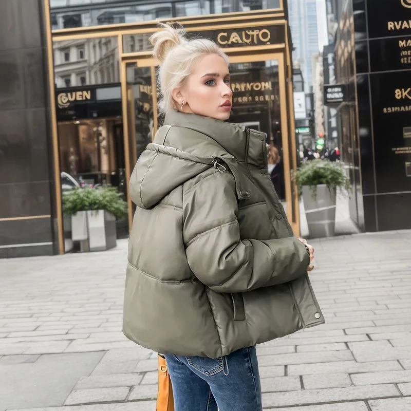 Women's Jackets 2023 Winter All Match Zipper Parka Women Solid Color Full Sleeve Chic Button Jacket Ladies Hooded Short Cotton Down Coat 231205