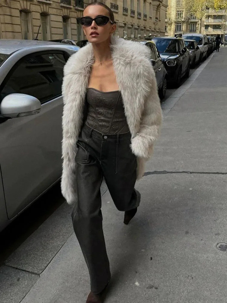 Women's Fur Faux Fashion Solid Thicken Coat For Women Elegant Turn Down Collar Female Warm 2023 Winter Long Sleeves Ladies 231205