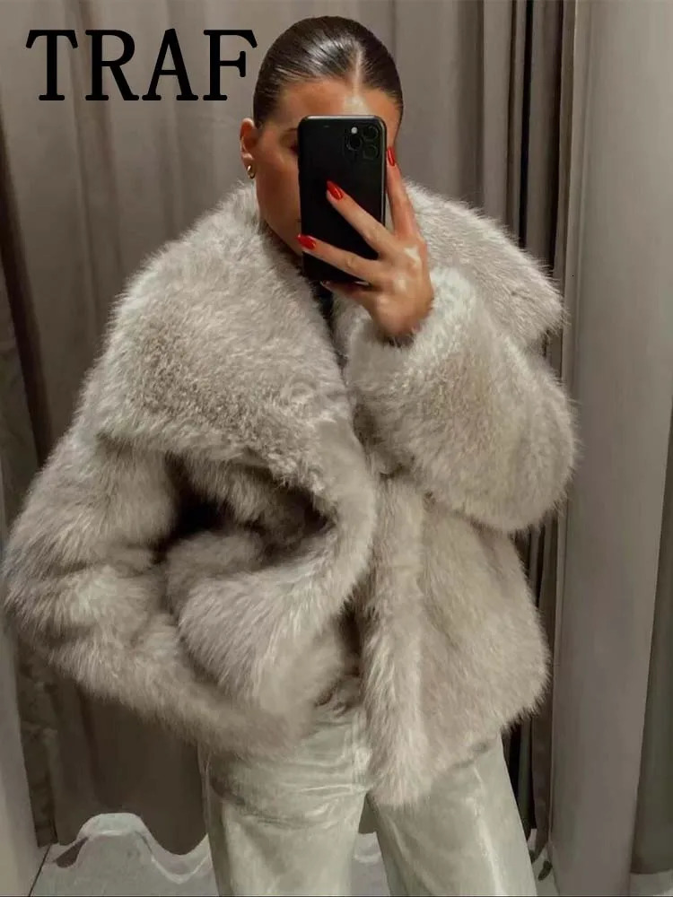 Women's Down Parkas TRAF Faux Fur Cropped Jackets for Women Coats Thick Warm Soft Jacket Woman 2023 Long Sleeve Casual Winter Coat In Outerwear 2