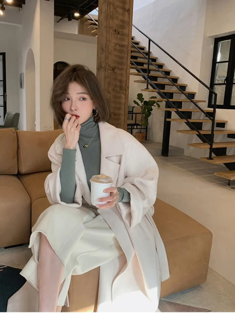 Women's Wool Blend's Trench Coats Cashmere Windbreaker Jackets Elegant Turn Down Collar Loose Style Woolen Overcoat With Belt Long 231206