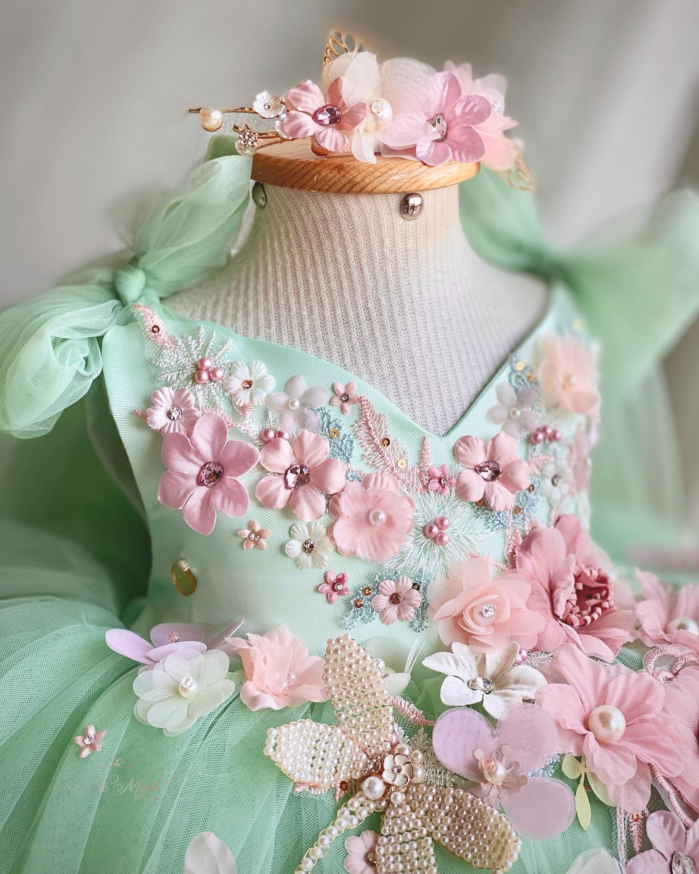 Green Beaded Flower Girl Dresses For Wedding Backless 3D Appliqued Toddler Pageant Gowns Tulle Knee Length Ball Gown Kids Birthday Dress 407