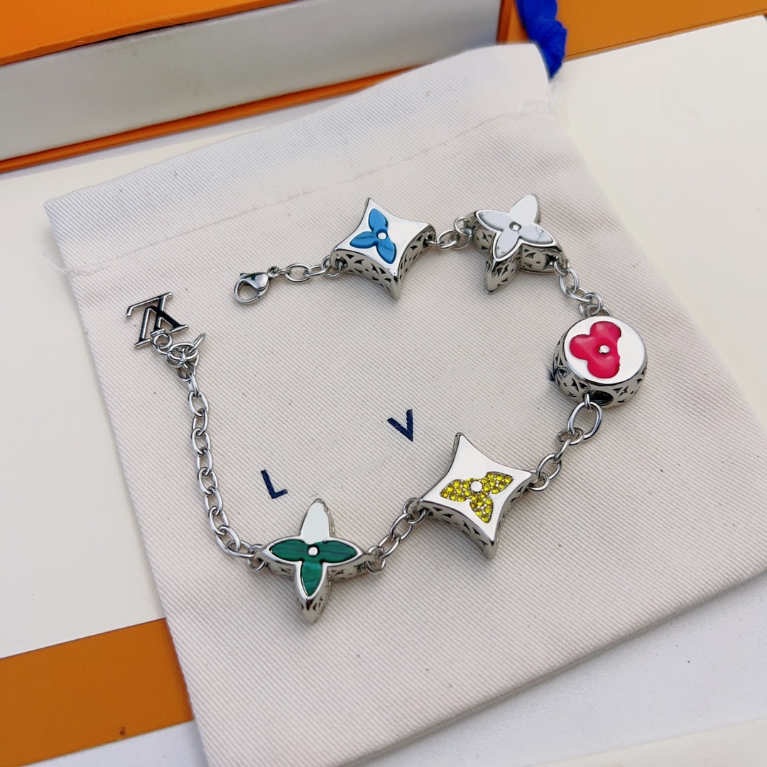 Bracelet Designer Necklace Jewelry Monogram Chain Letter Floral Classic for Men and Women Chinese Top Quality Gift Goth Chic2024