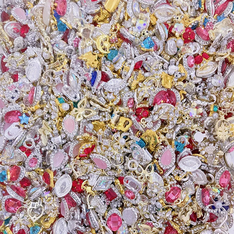 Nail Art Decorations 50Pcs Beautiful Metal GlassResin Nail Art Rhinestones 3D Butterfly PendantCrystal Nail Decoration DIY Spring Manicure Accesso 231