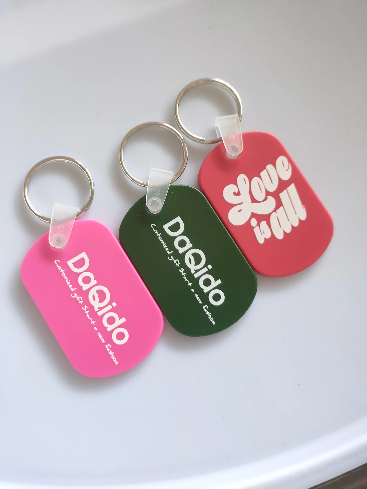 Key Rings Daqido Promotional Custom stamping Blank el Keychain a variety of color Motel Label Holder Acrylic Chain 231206