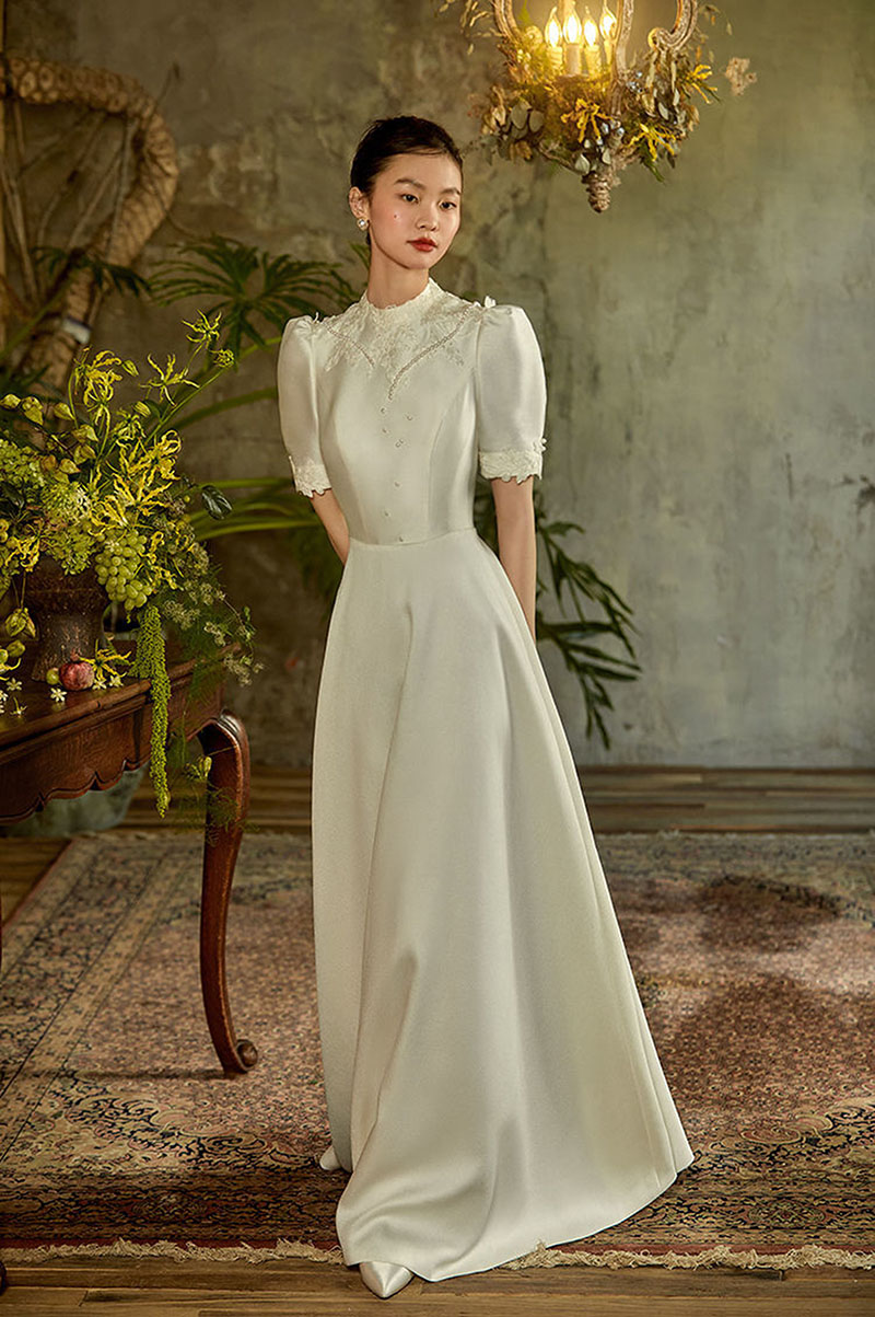 Satin Church Wedding Dress 2023 Elegant Vintage High Neck Pearls Beads Wedding Bride Gowns White A Line Vestido De Noiva