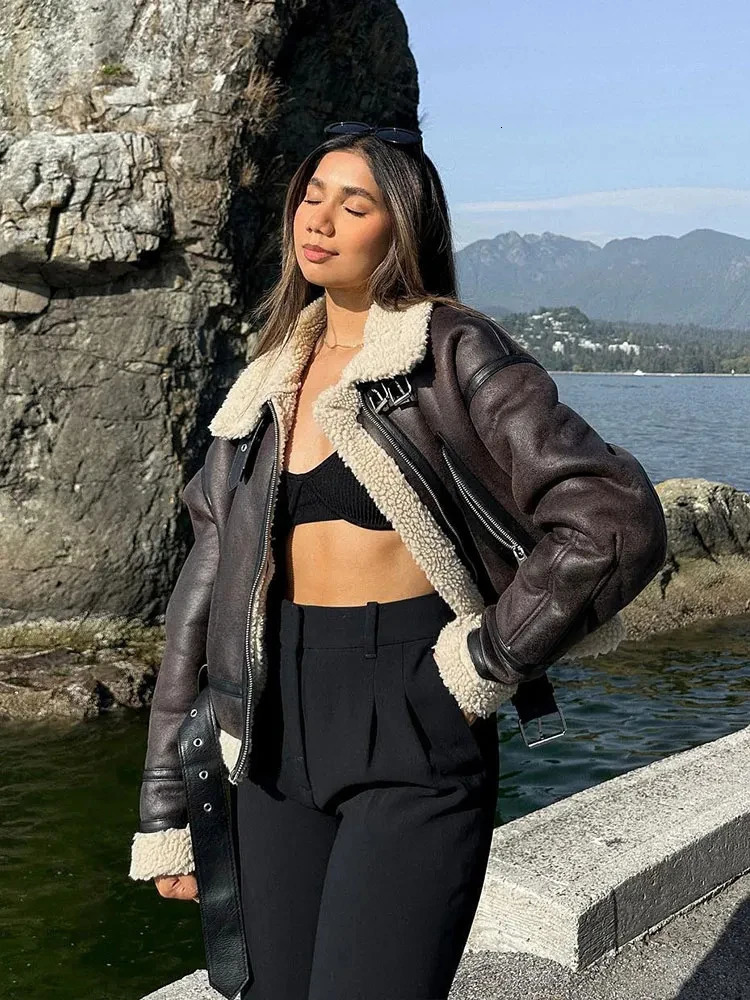 Women's Jackets HH TRAF Winter Faux Leather Jacket For Women Vintage Fleece Lining Motorcycle Coat Lapel Long Sleeve Woman Warm Outerwear 231206