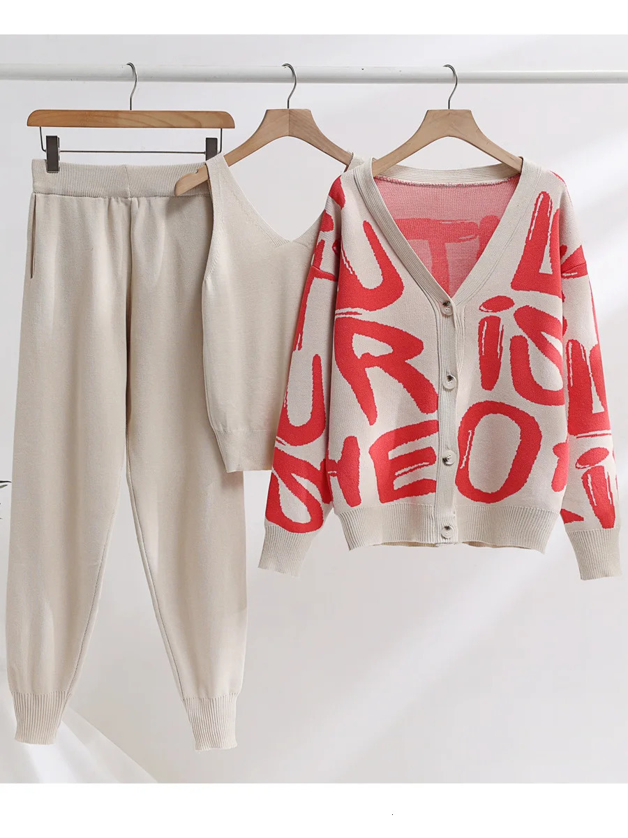 Women's Two Piece Pant's Warm Tracksuit with Print Knitted Trousers Suit Button Up Oversize Cardigan Thick Pants Set for Women Jumpsuit 2312