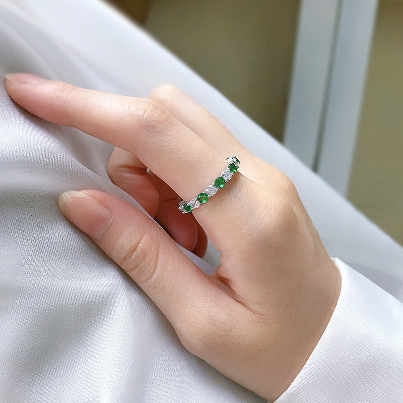 2023 Stunning Wedding Rings Luxury Jewelry Real 100% 925 Sterling Silver Round Cut Emerald Moissanite Diamond Gemstones Party Women Engagement Band Ri