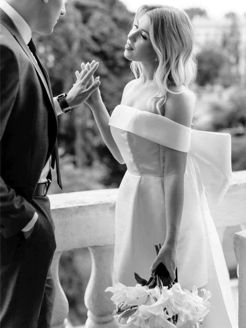 New Short Satin Wedding Dress 2024 with Detachable Big Bow Off the Shoulder Simple Bride Dresses Beach Bridal Party Gowns Robe De Mariee