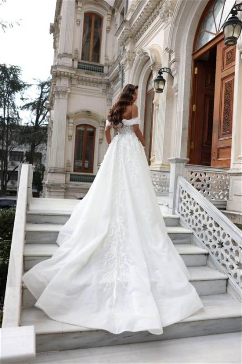 Stylish Beach A Line Lace Wedding Dress Off The Shoulder Appliques Beaded Long Boho Bridal Gowns Side High Split Sexy Bride Dresses Summer Robe