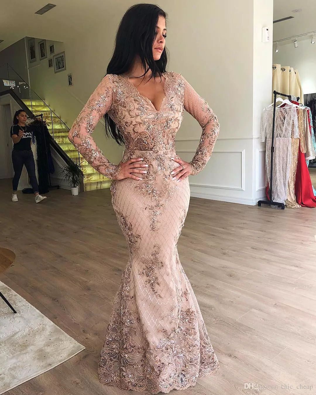 Sparkly Mermaid Evening Dresses Long Sleeve V Neck Lace Prom Dress With Detachable Train Formal Party Gowns Junior Bridesmaid