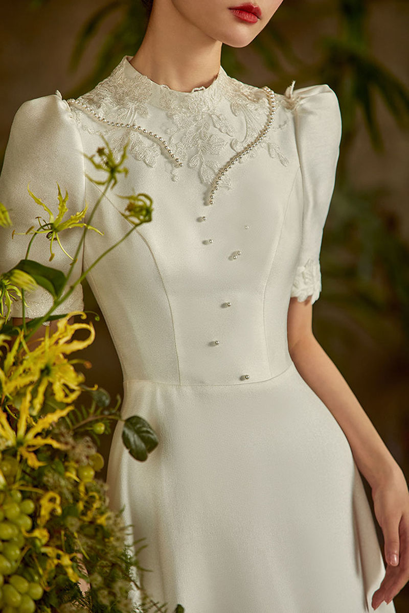 Satin Church Wedding Dress 2023 Elegant Vintage High Neck Pearls Beads Wedding Bride Gowns White A Line Vestido De Noiva