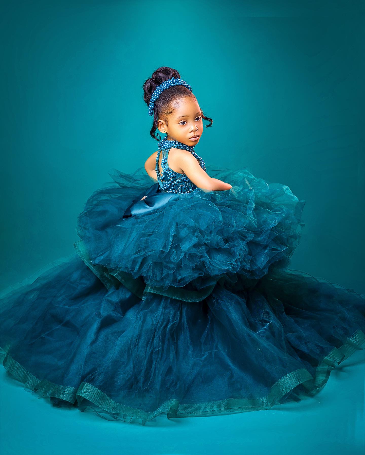 2023 Hunter Green Luxurious Flower Girl Dresses Ball Gown Tulle Pearls Tiers Vintage Little Girl Peageant Birthday Christening Dress Gowns ZJ418