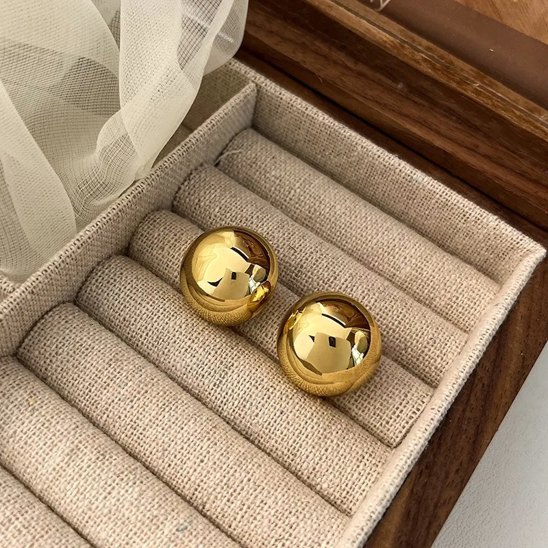 Charm European Style Punk Fashion Geometric Half Metal Big Ball Round Stud Earrings for Women Girls Party Accessories 231208