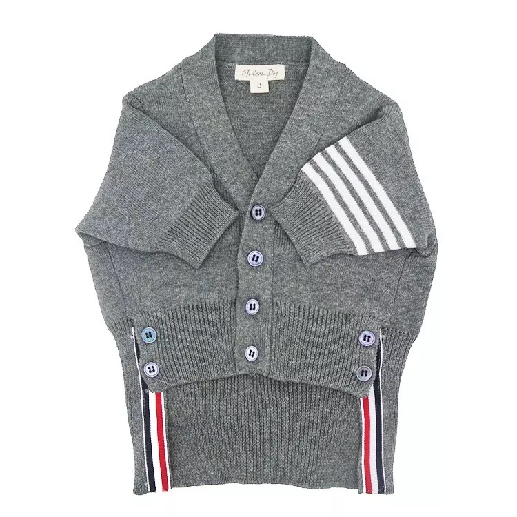 Collegial Style Apparel Designer Dog Clothes Soft Warm Dogs Sweater Classic Pet Casual Wear Clothing Fashion Winter Cardigan Sweaters Knitted Coat Gre