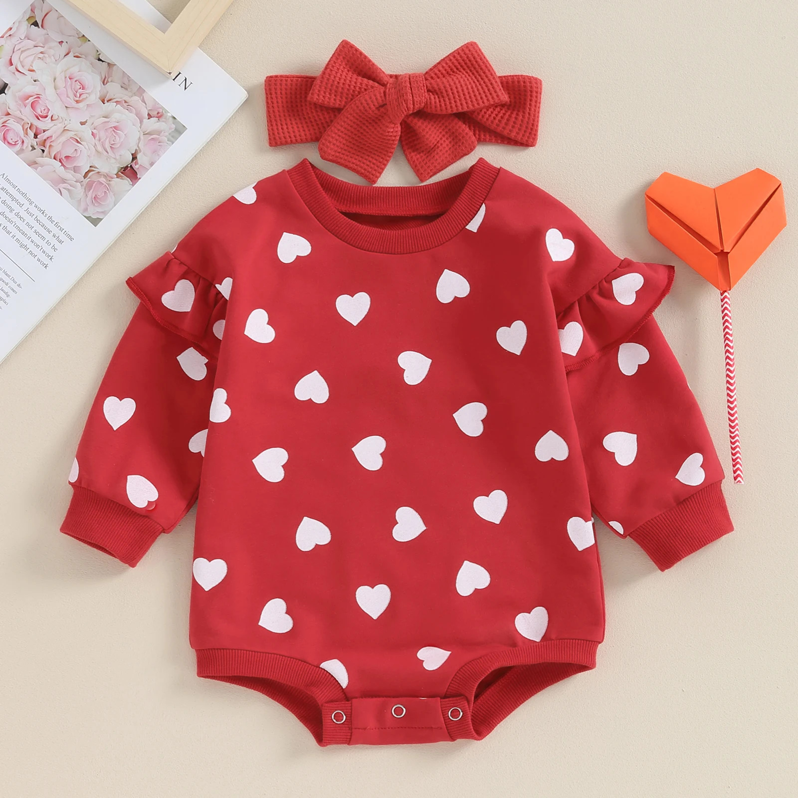 Rompers Valentine s Day Baby Clothes Kids Girls Bodysuit Outfits Cute Heart Print Ruffle Long Sleeve Romper with Headband Infant 231207