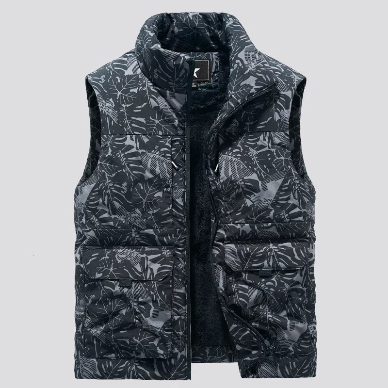 Men s Vests Winter Fashion Wool Workwear Vest Male Cotton Padded Coats Sleeveless Jackets Warm Multiple Pockets Waistcoats 231208