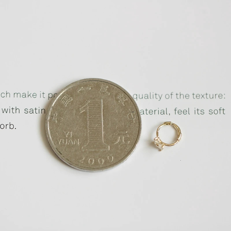 Hoop Huggie GOLDtutu-Mini Four Leaf Small Flower Earring Pure 9K Gold Zircon Simple Ear Buckle Temperament kj234 231207